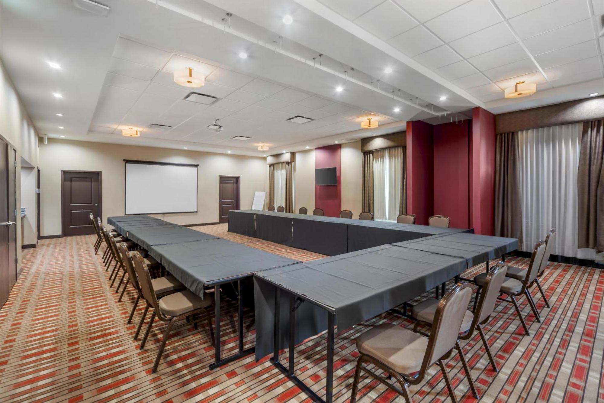 Best Western Plus Hinton Inn & Suites Exteriör bild