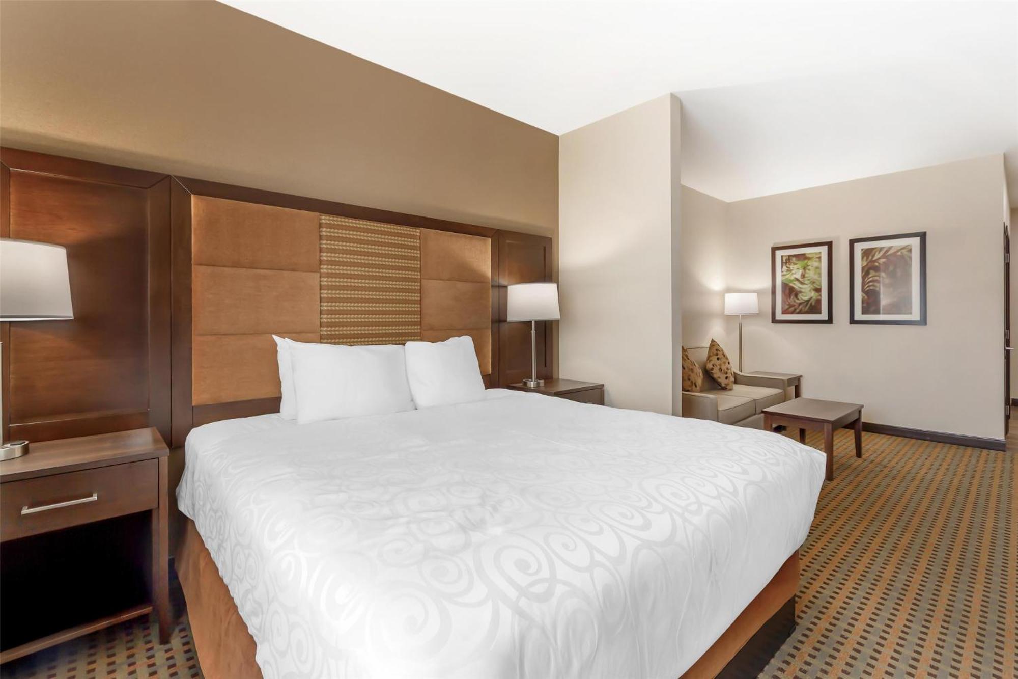 Best Western Plus Hinton Inn & Suites Exteriör bild
