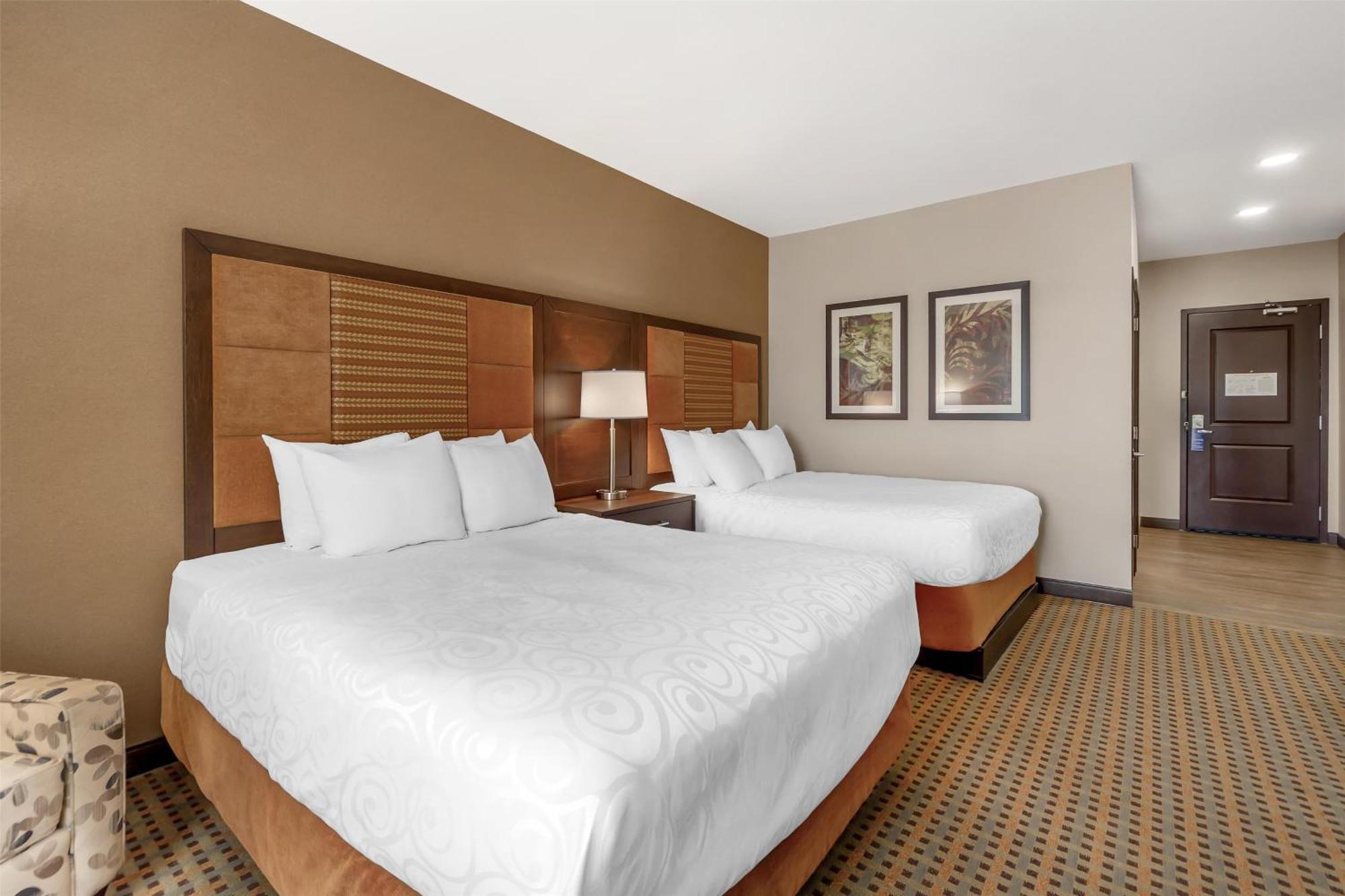Best Western Plus Hinton Inn & Suites Exteriör bild