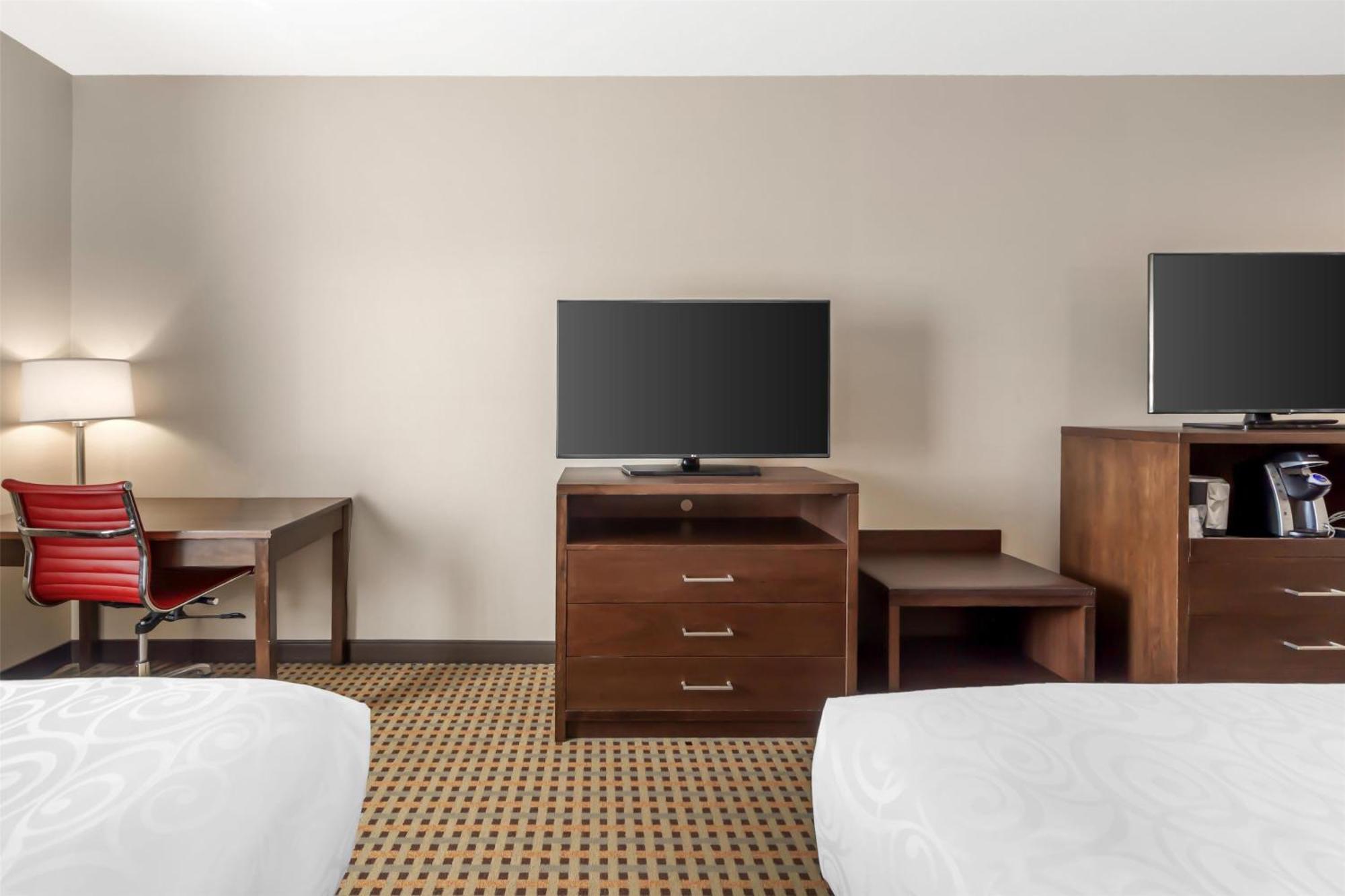 Best Western Plus Hinton Inn & Suites Exteriör bild