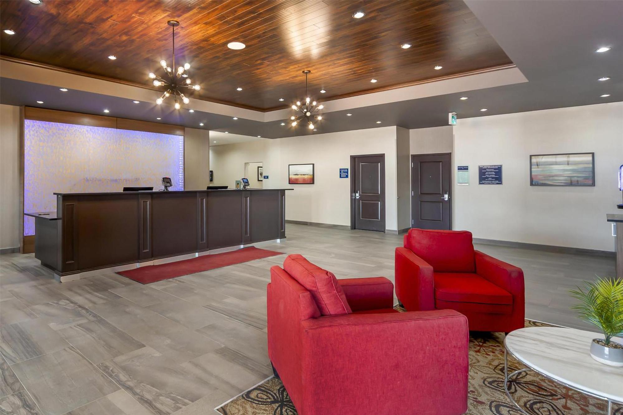 Best Western Plus Hinton Inn & Suites Exteriör bild